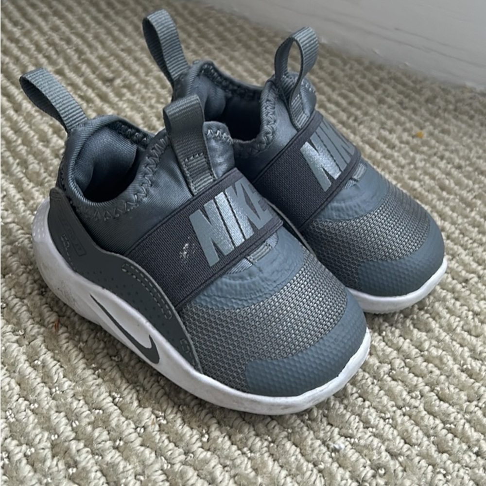 Toddler- Nike US 3.5